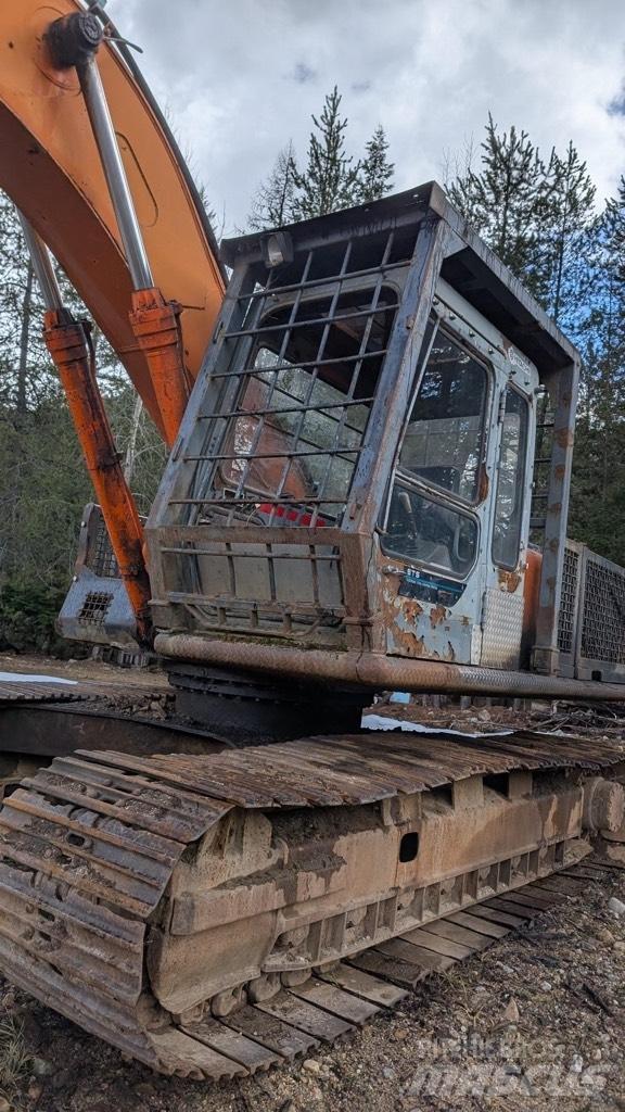 Hitachi EX 200 Гусеничные экскаваторы