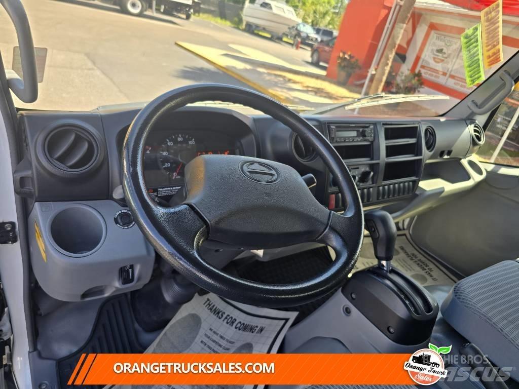 Hino 195 Грузовики-Фургоны
