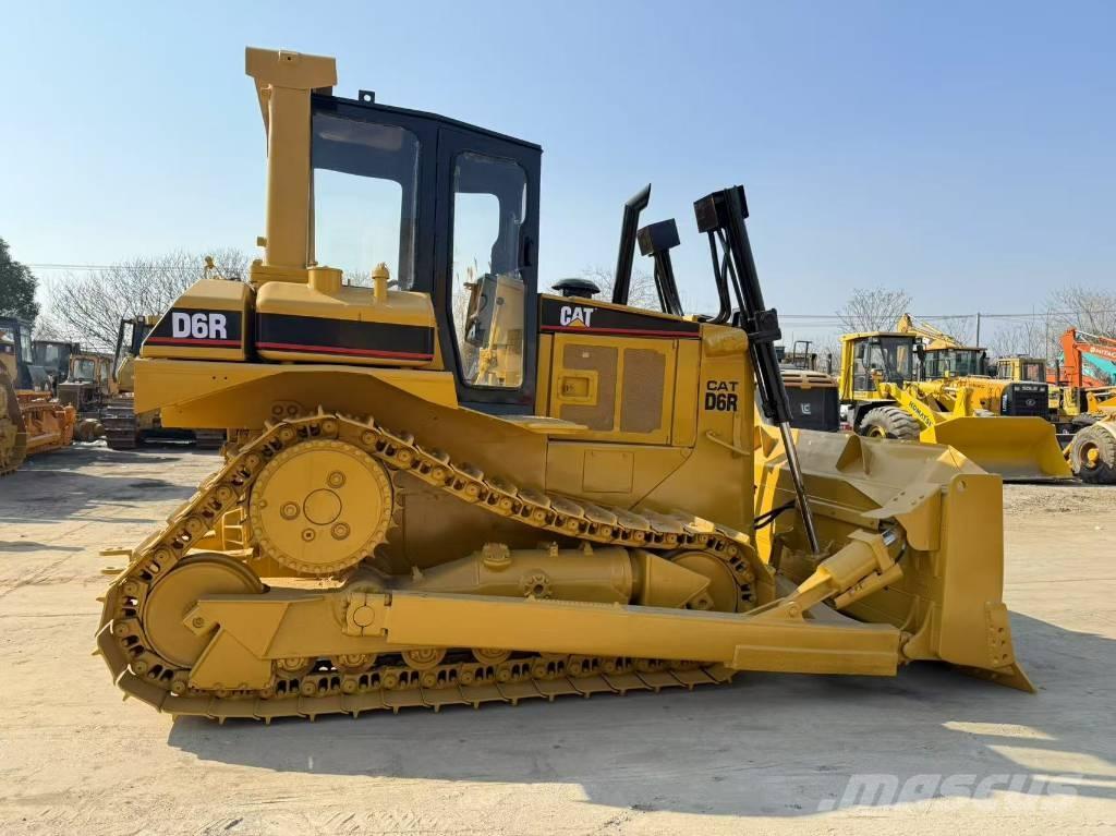 CAT D 6 R Гусеничные бульдозеры