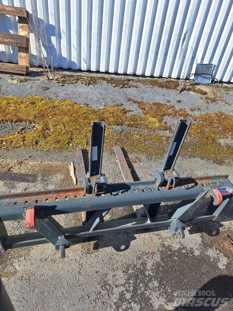 Ålö L1220 Коммерческий транспорт - Другие