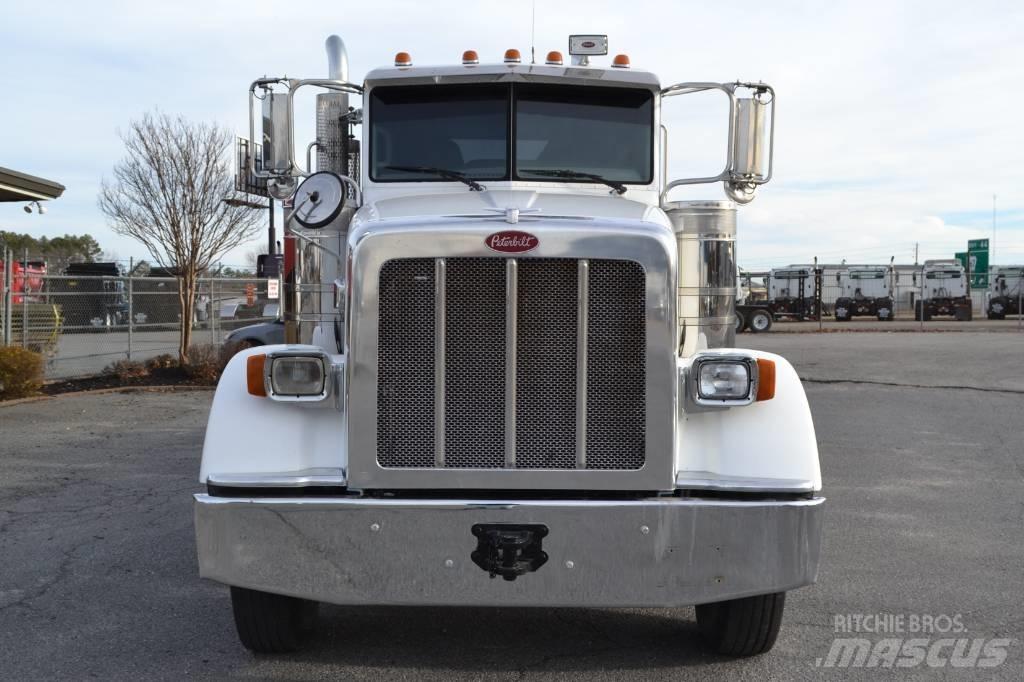 Peterbilt 367 Седельные тягачи