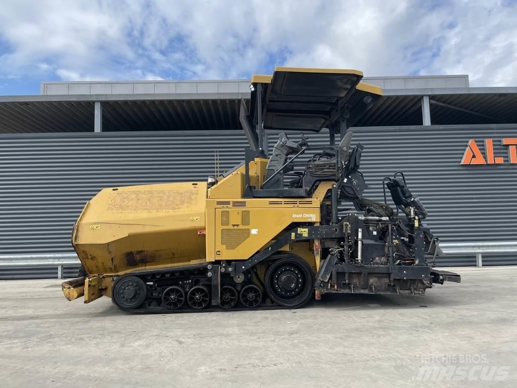 CAT AP555F Асфальтоукладчики