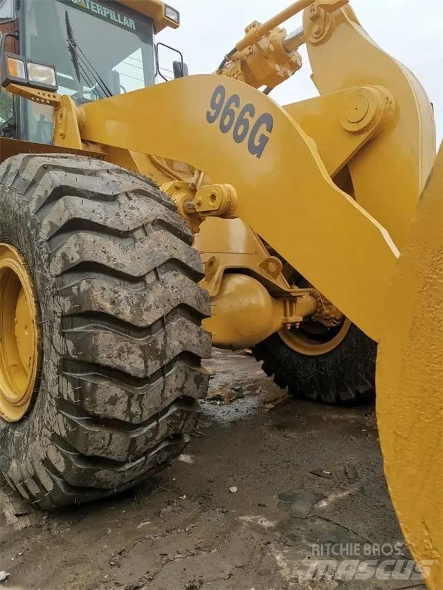 CAT 966G Фронтальные погрузчики