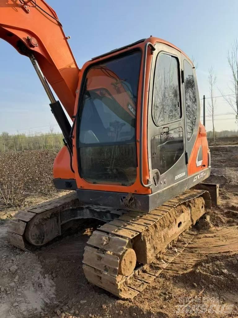 Doosan DX 75-9 C Гусеничные экскаваторы