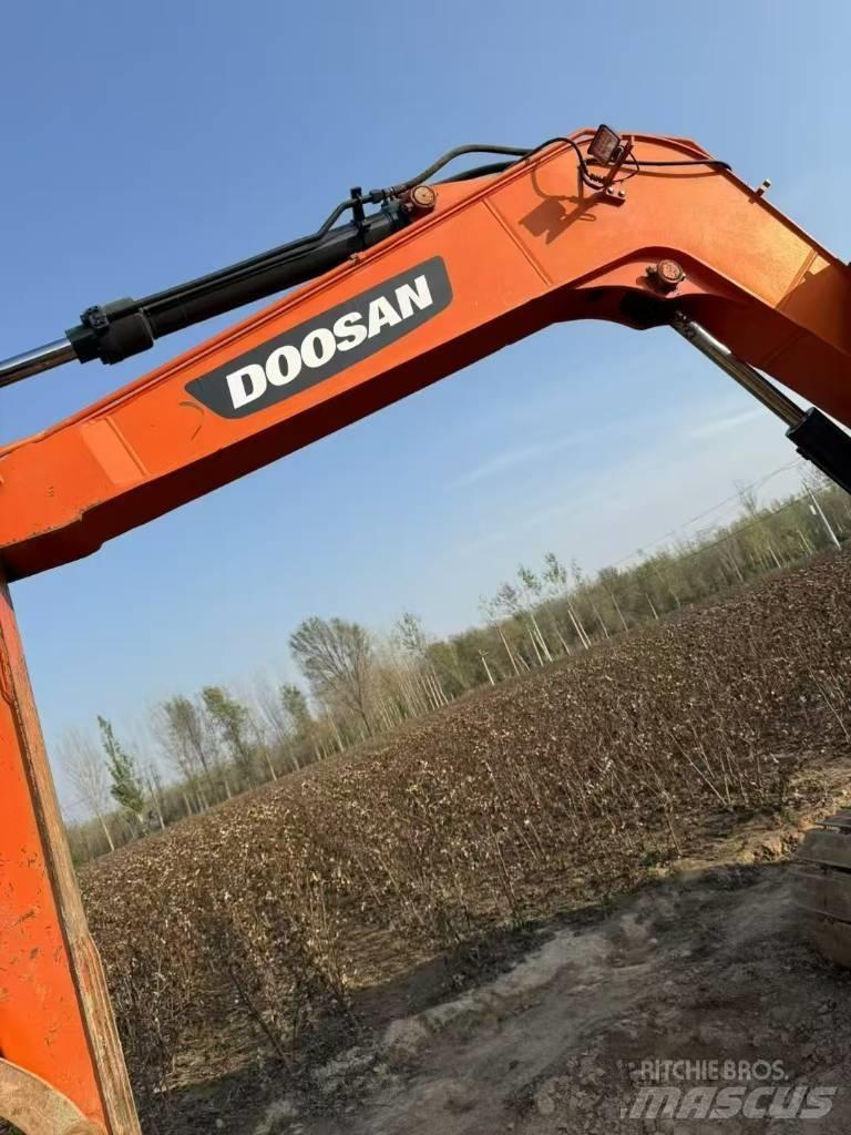 Doosan DX 75-9 C Гусеничные экскаваторы