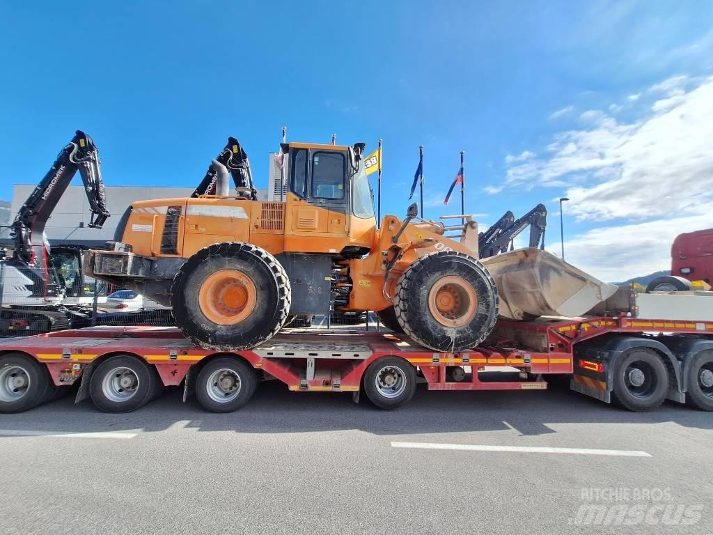 Doosan DL 300 Фронтальные погрузчики