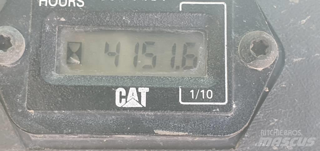 CAT 247 B 3 Мини-погрузчики