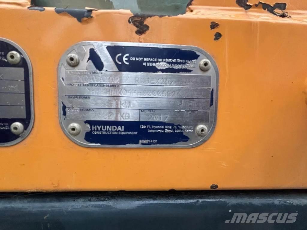 Hyundai R25Z Мини-экскаваторы