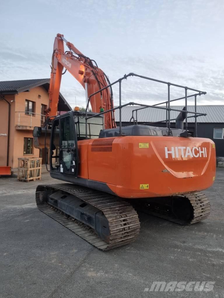 Hitachi 210 Гусеничные экскаваторы