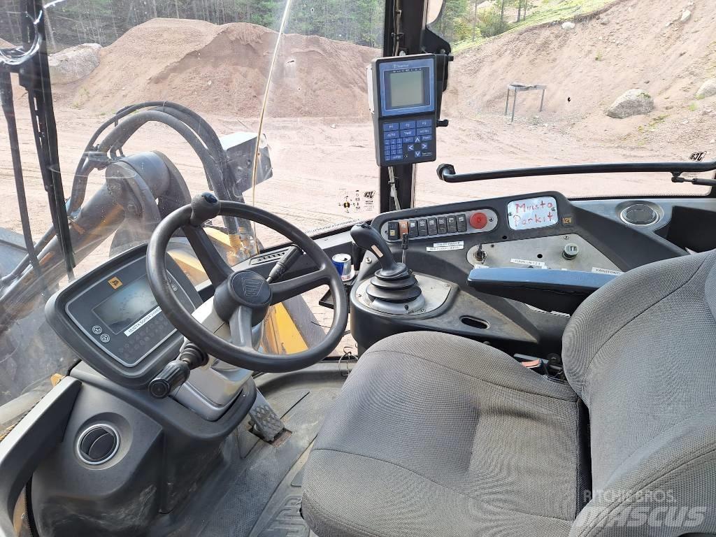 JCB 456 HT Фронтальные погрузчики