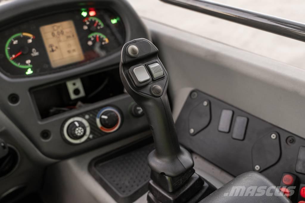 CASE 321 F Фронтальные погрузчики