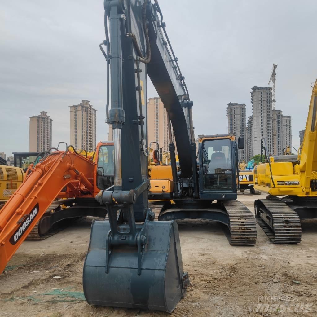 Hyundai R 225LC-9T Гусеничные экскаваторы
