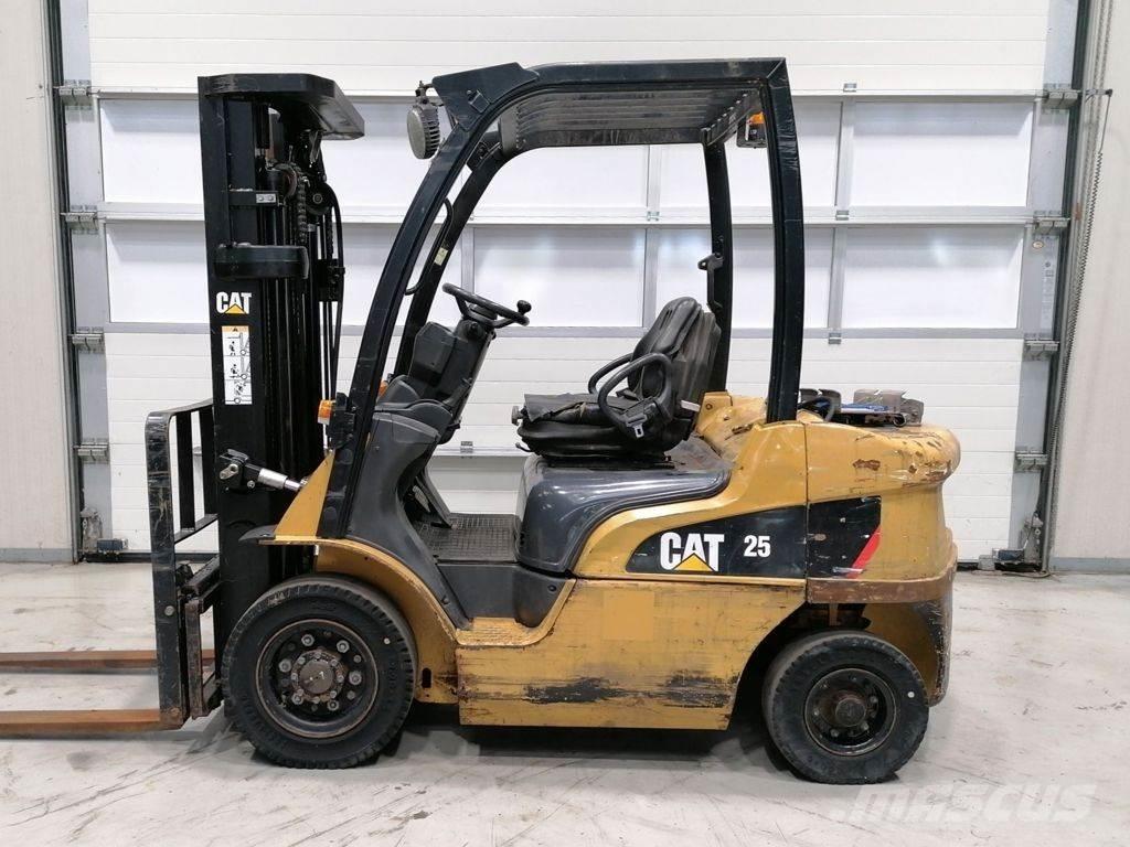 CAT GP25N Газовые погрузчики