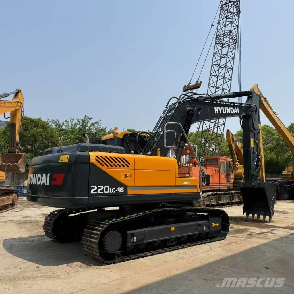 Hyundai R220LC-9S Малые экскаваторы 7т-12т