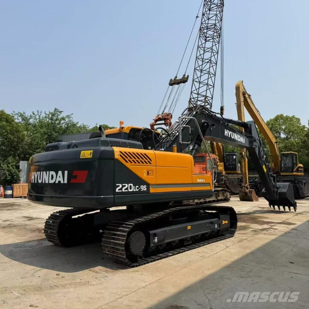 Hyundai R220LC-9S Малые экскаваторы 7т-12т