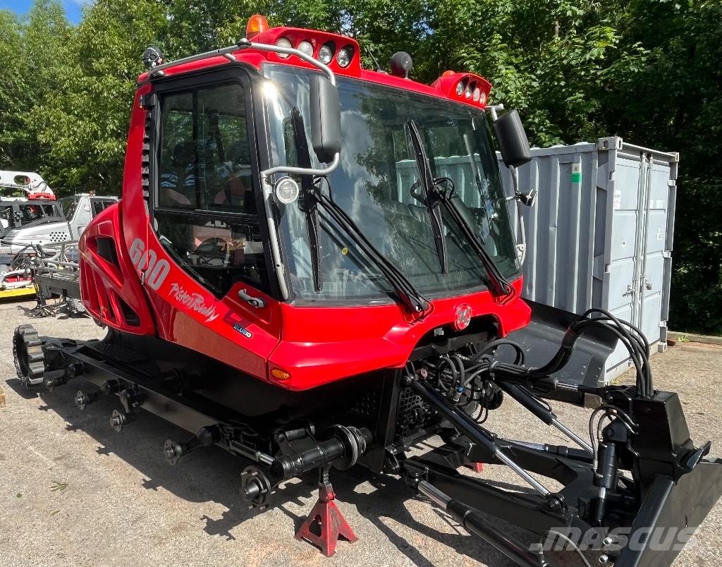  Pisten Bully PB600 Снегоуборочные машины
