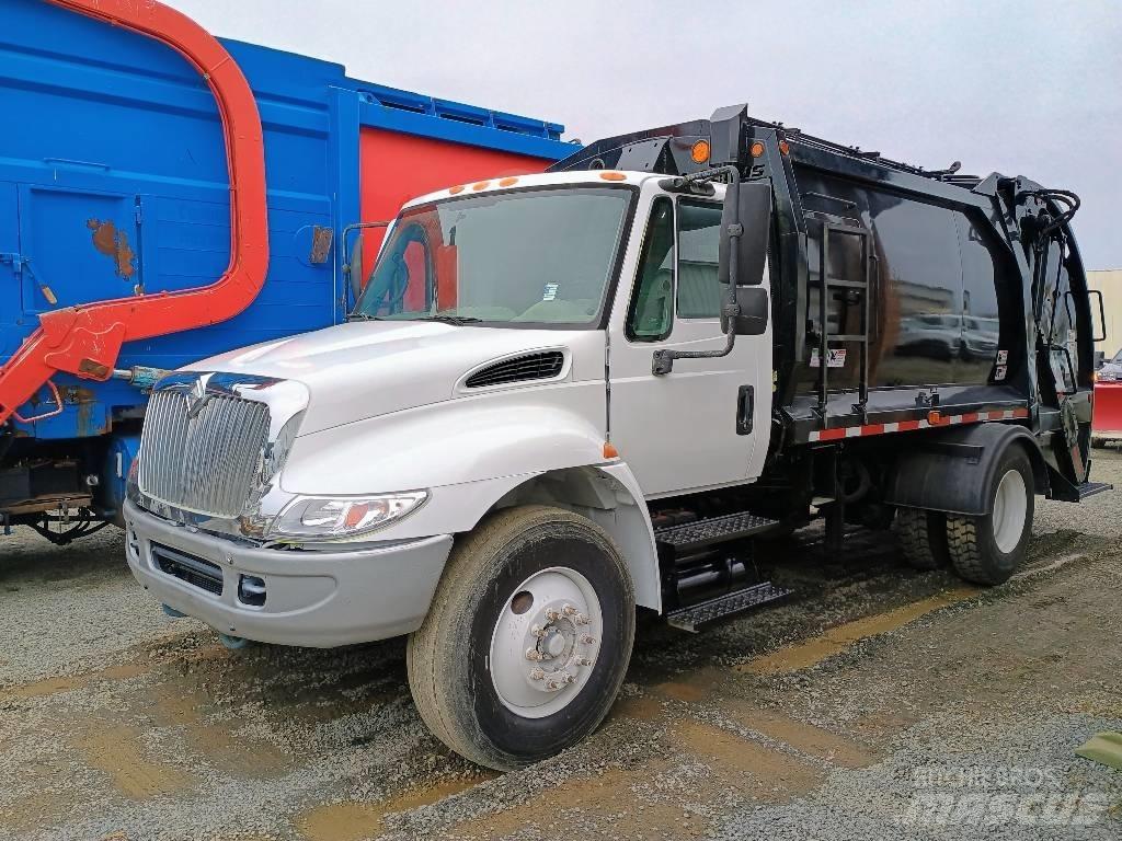 International 4600 Мусоровозы