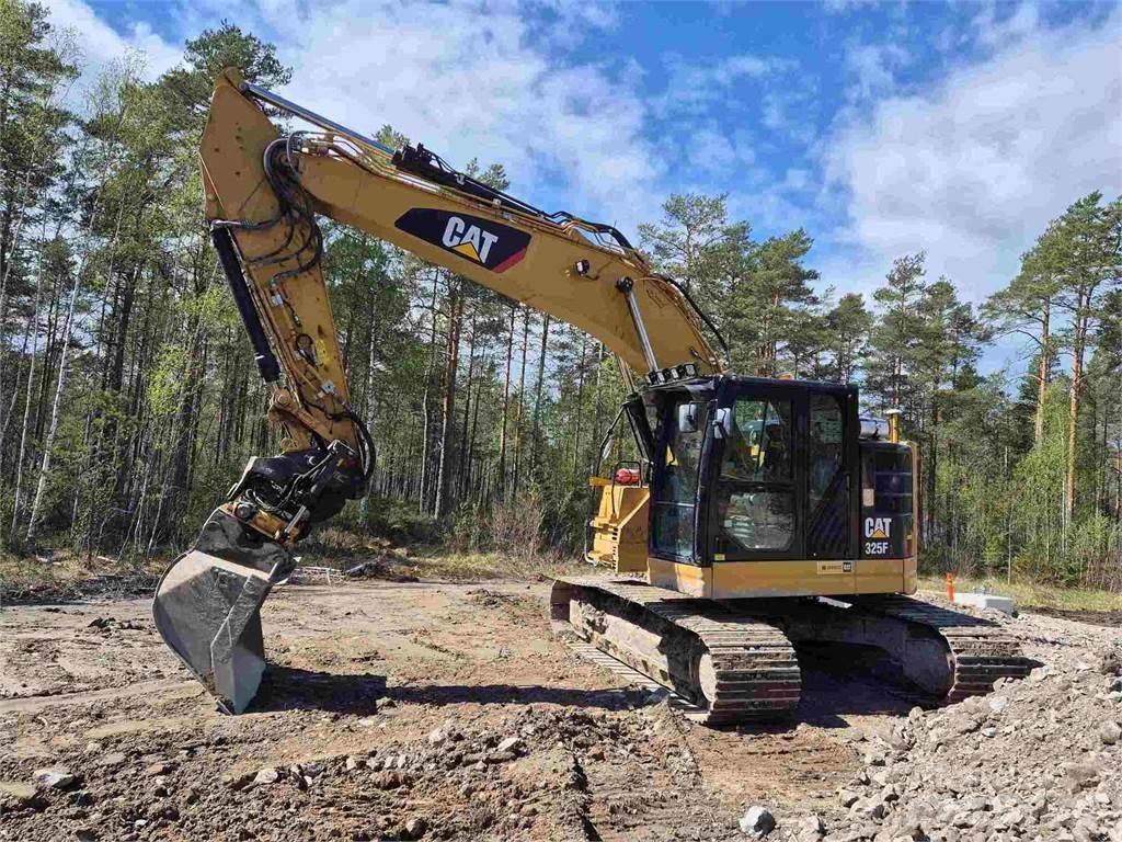CAT 325FLCR Гусеничные экскаваторы