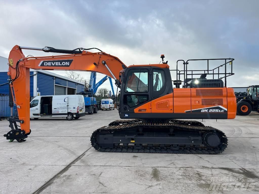 Develon DX 225 LC-7 Гусеничные экскаваторы