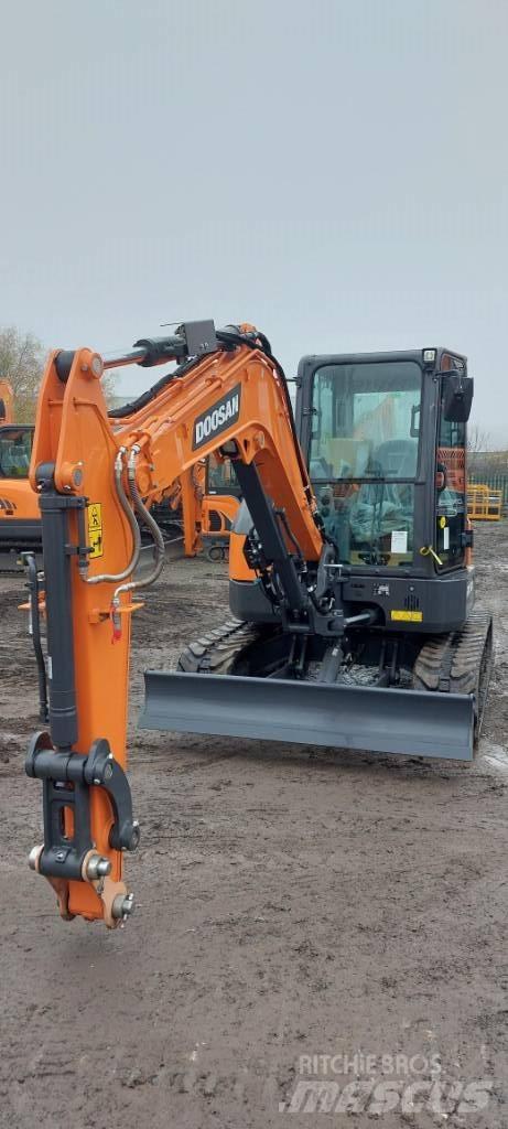 Doosan DX 50 Z Гусеничные экскаваторы