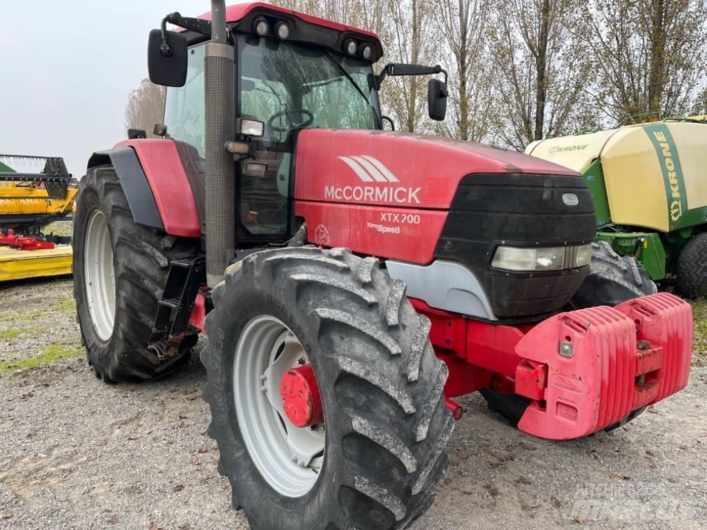 McCormick XTX 200 Трактора