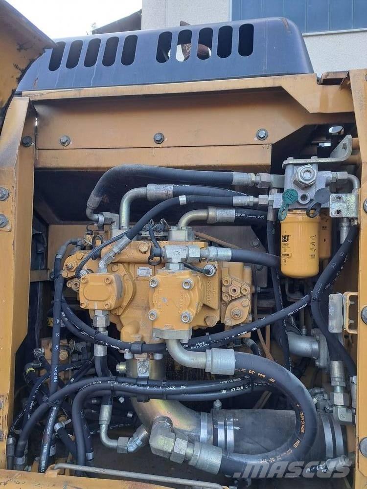 CAT 319 C LN Гусеничные экскаваторы