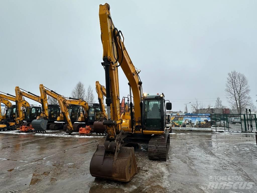 JCB JS 130 LC Гусеничные экскаваторы