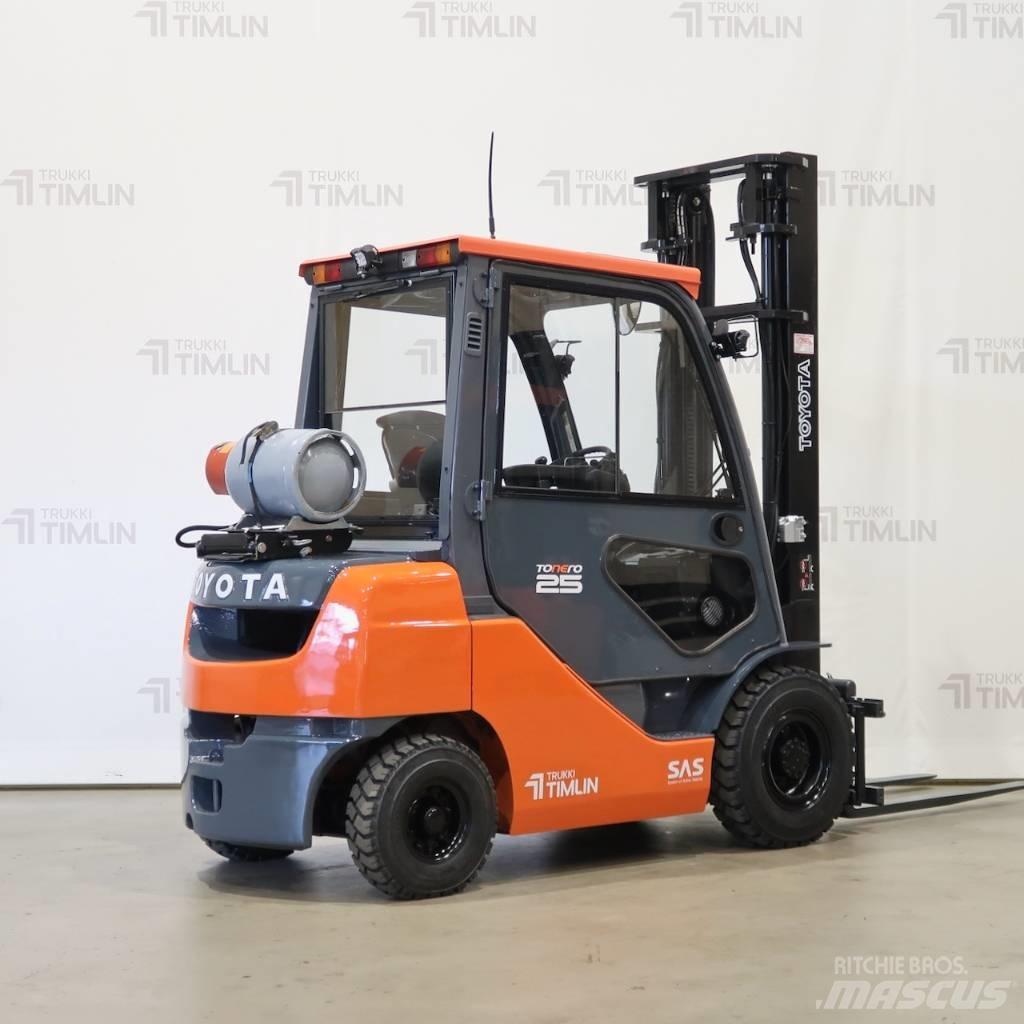 Toyota 02-8FGF25 Газовые погрузчики