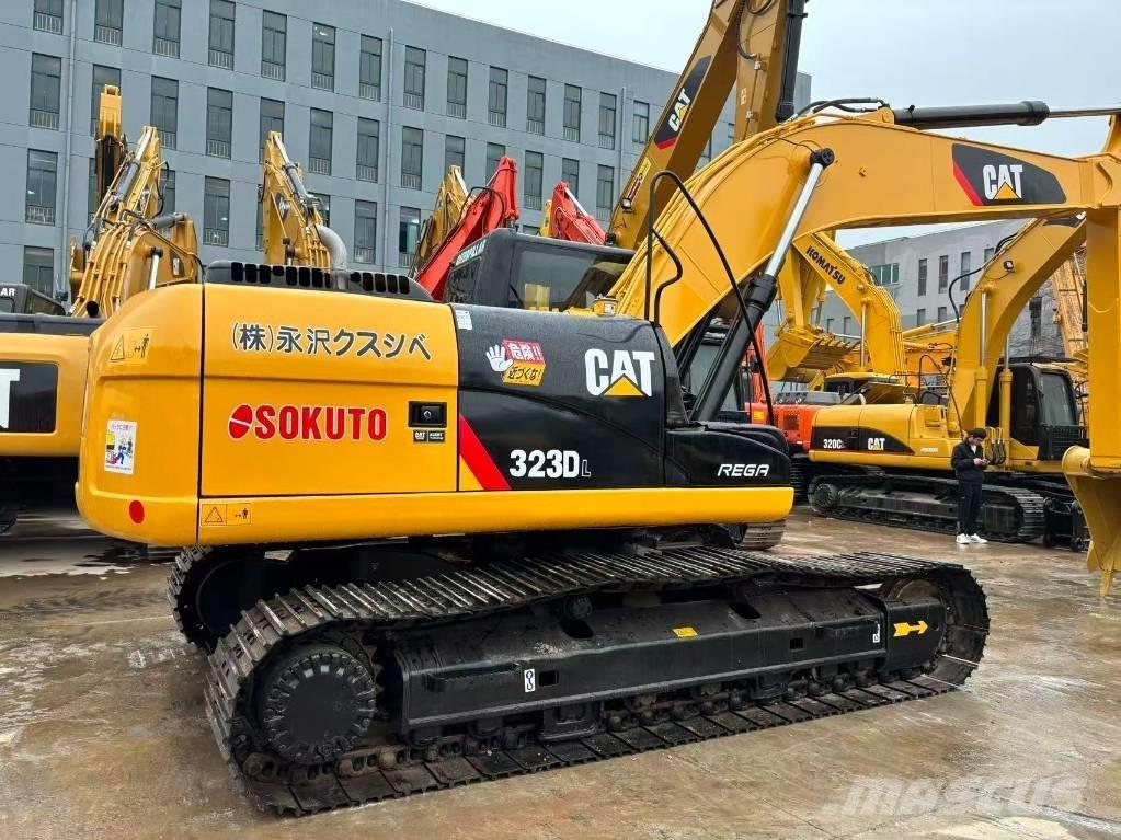CAT 323 D Гусеничные экскаваторы