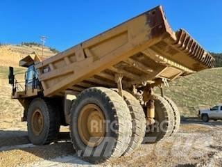 CAT 777F Шарнирно-сочленённые самосвалы