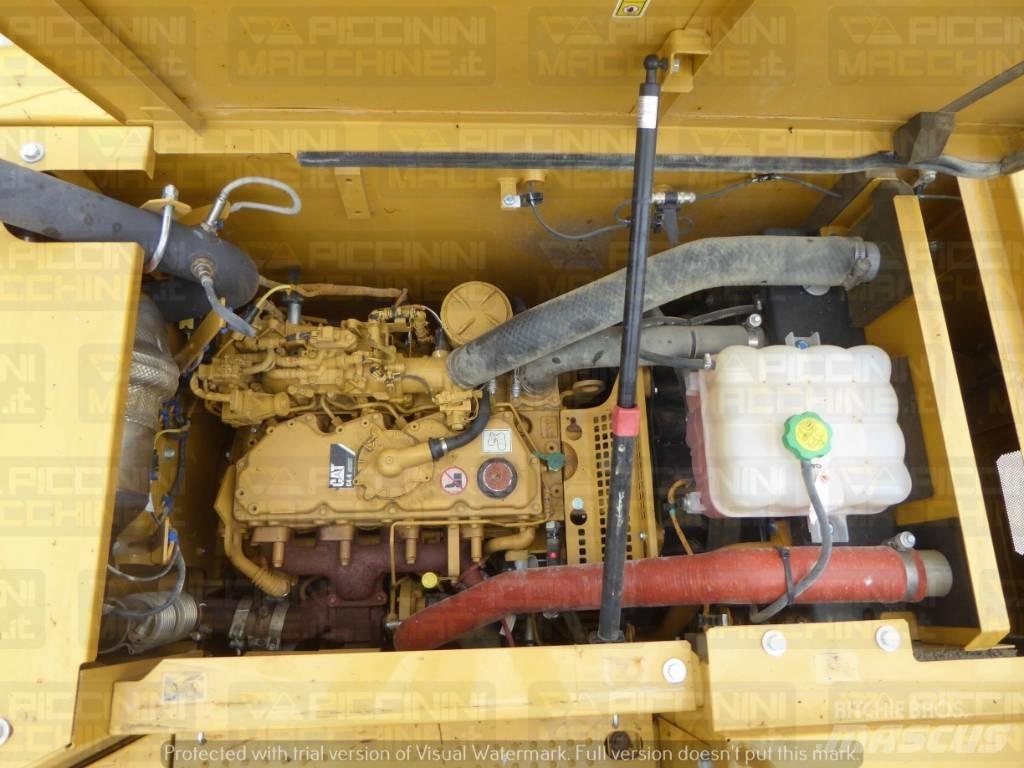 CAT 313FL Гусеничные экскаваторы