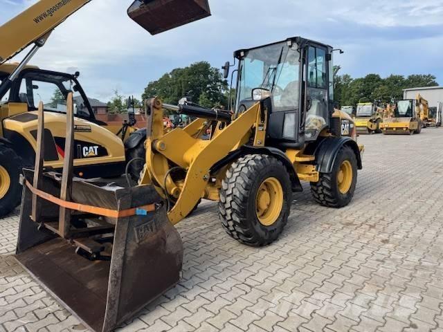 CAT 908 H Фронтальные погрузчики