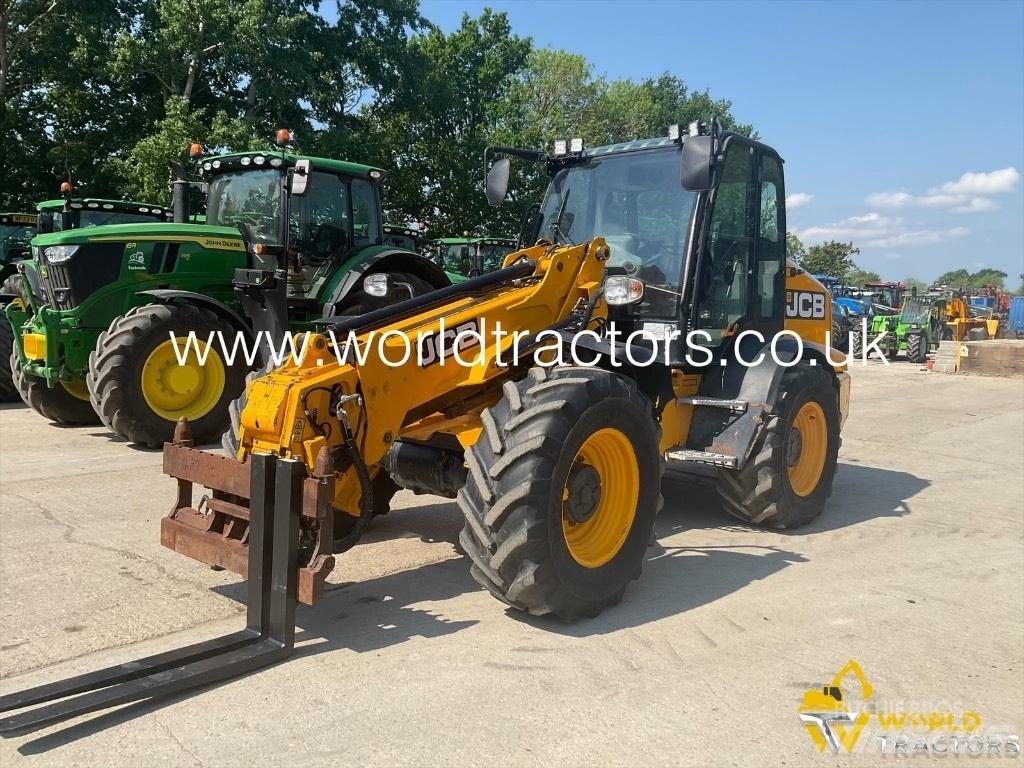 JCB TM 320 S Сельскохозяйственные телескопические погрузчики
