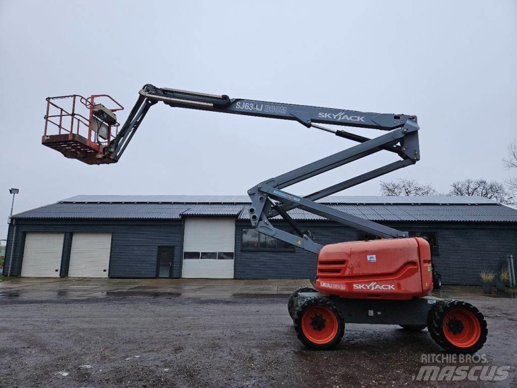 SkyJack SJ63AJ Коленчатые подъемники