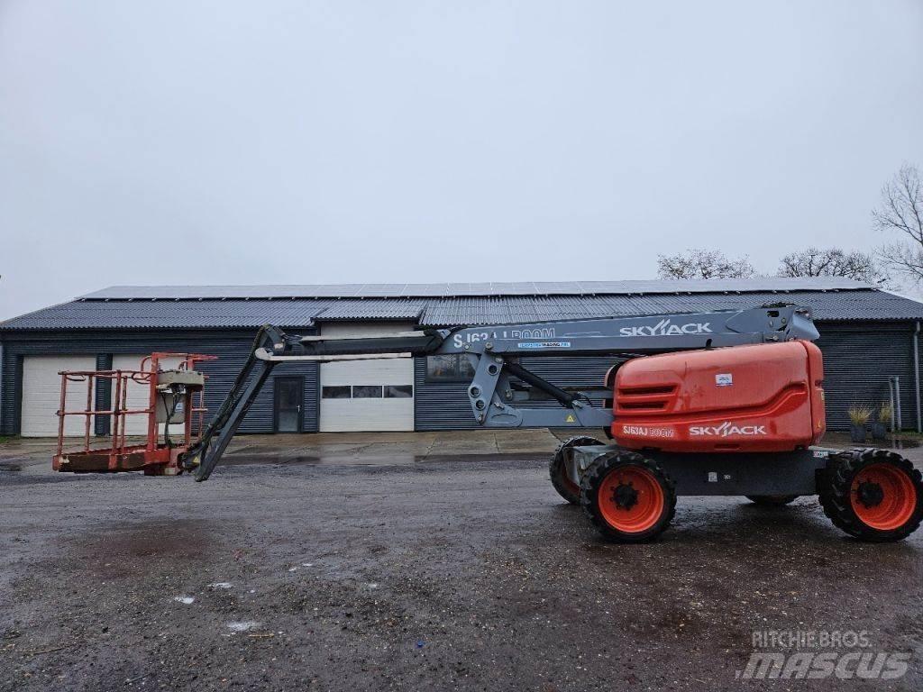 SkyJack SJ63AJ Коленчатые подъемники