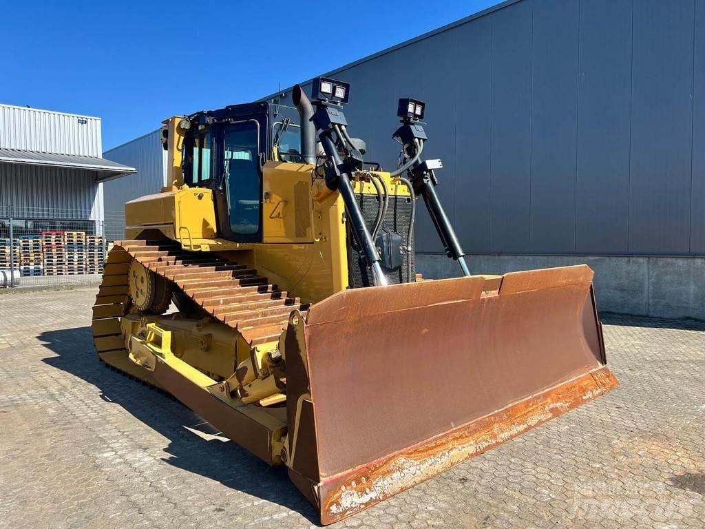 CAT D6T LGP Гусеничные бульдозеры