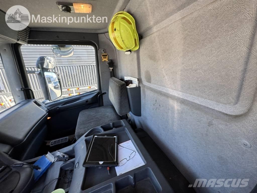 Scania P 94 D Грузовые эвакуаторы