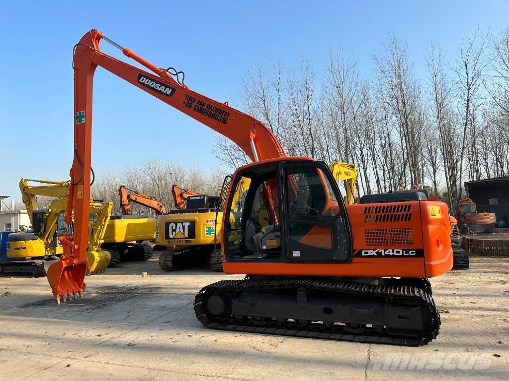 Doosan DX140LC Гусеничные экскаваторы