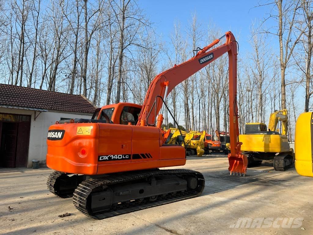 Doosan DX140LC Гусеничные экскаваторы