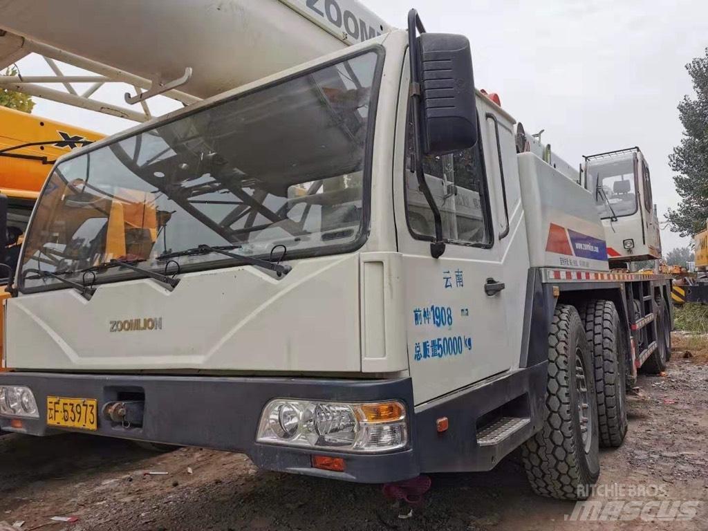 Zoomlion QY80V Автокраны