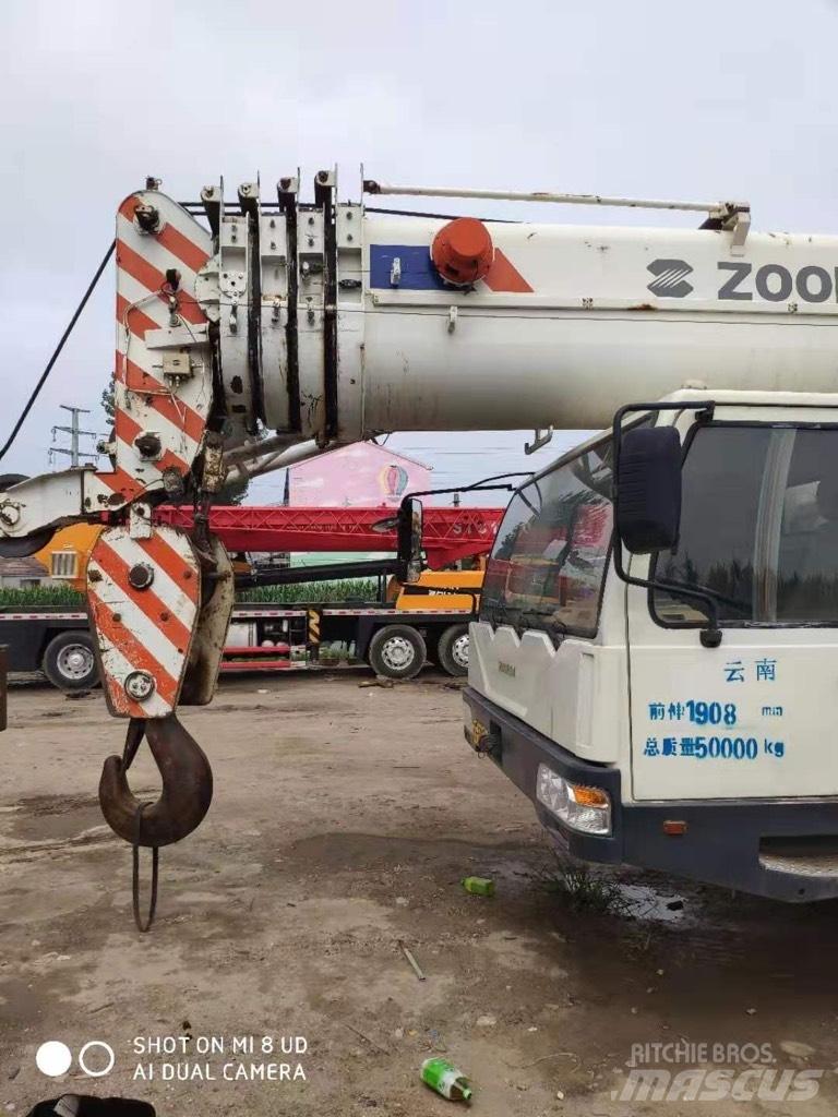 Zoomlion QY80V Автокраны