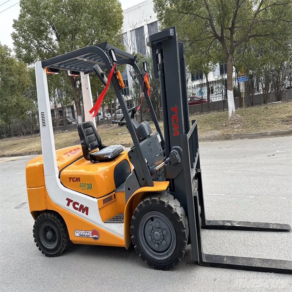 TCM FD30ZT Дизельные погрузчики