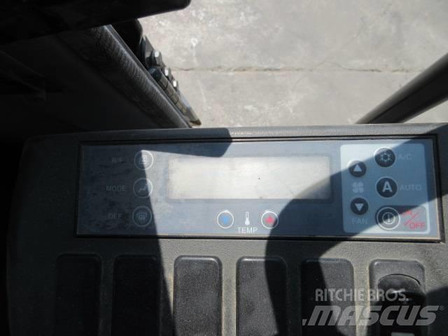New Holland E 245 Гусеничные экскаваторы