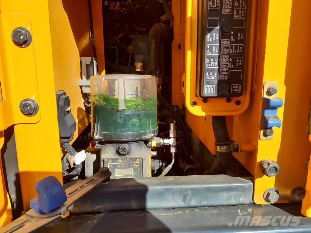 Hyundai HX260NL Гусеничные экскаваторы