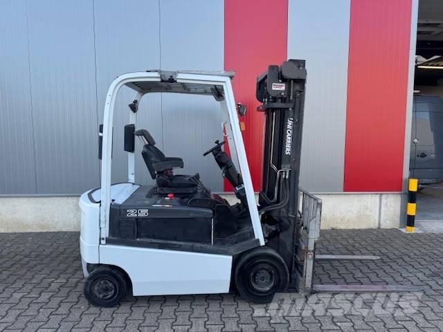 UniCarriers 1Q2L25Q Электропогрузчики