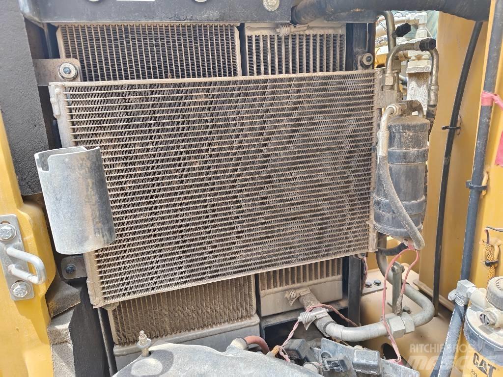 CAT 308 E 2 Гусеничные экскаваторы