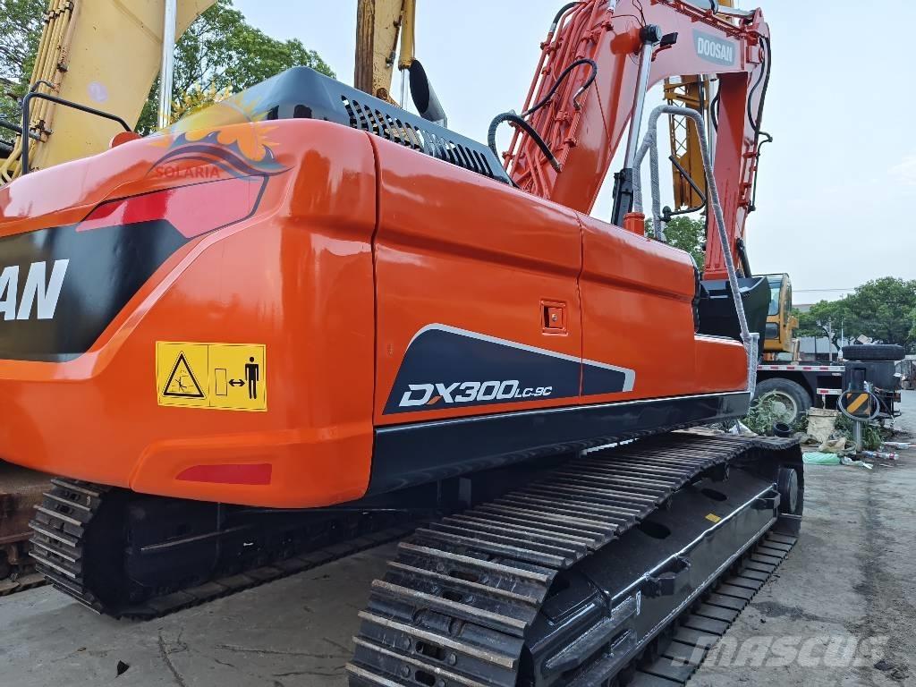 Doosan DX 300 LC Гусеничные экскаваторы