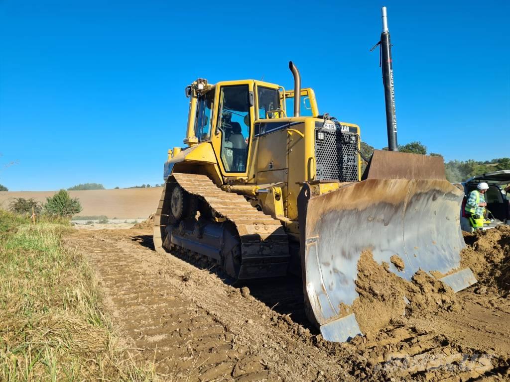 CAT D 6 N XL Гусеничные бульдозеры