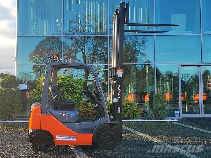 Toyota 02-8FDF15 Дизельные погрузчики