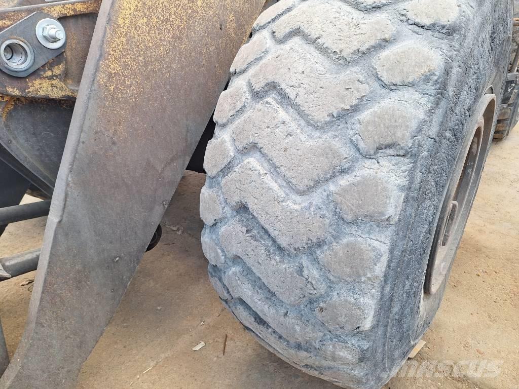 CAT 980 C Фронтальные погрузчики